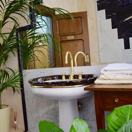 Gasthuis Ball Loc 04163